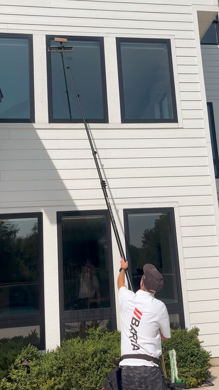 Nothing better than a BARTA window wash.🧼